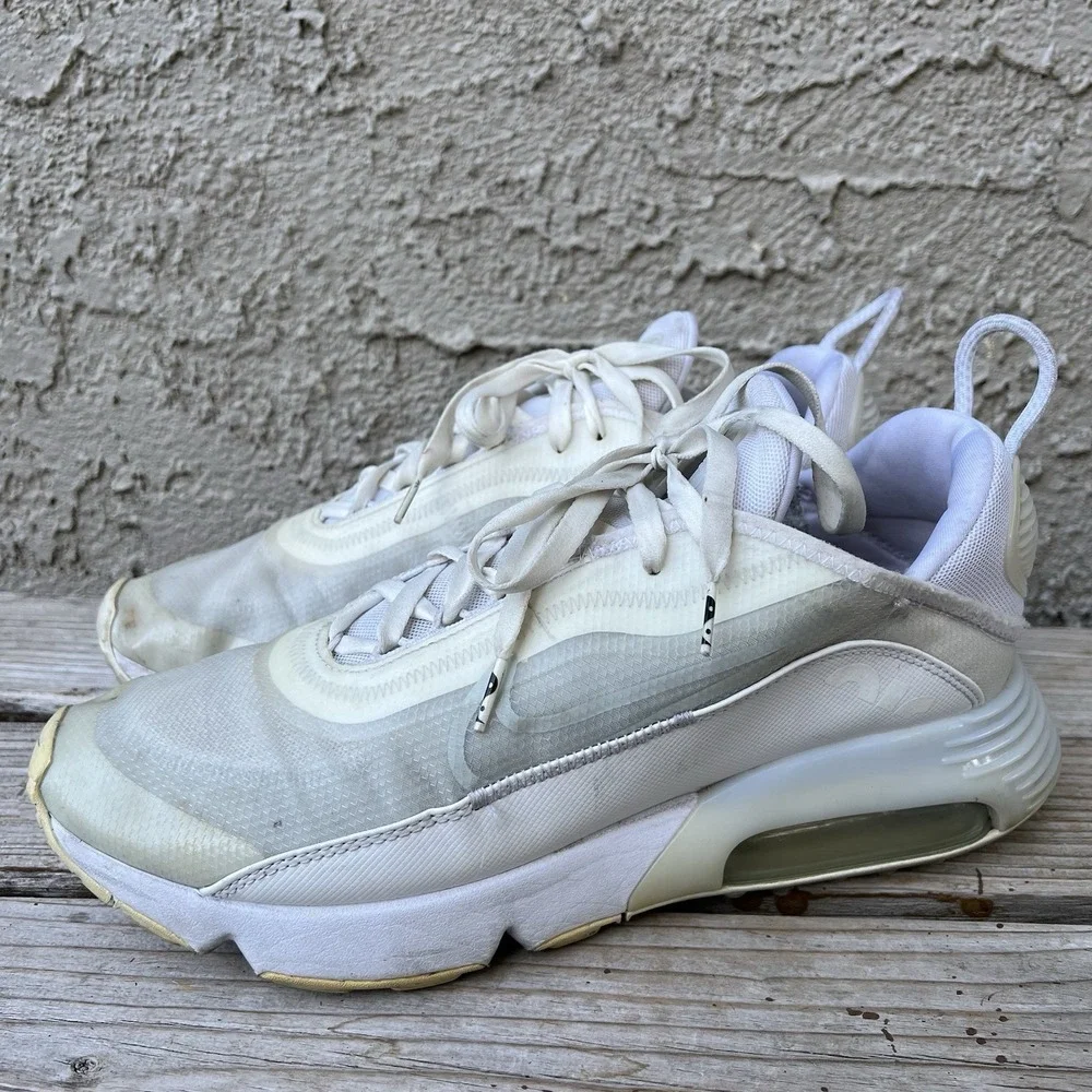 NIKE Shoes Men Size 12 AIR MAX 2090 MENS CASUAL ATHLETIC FASHION